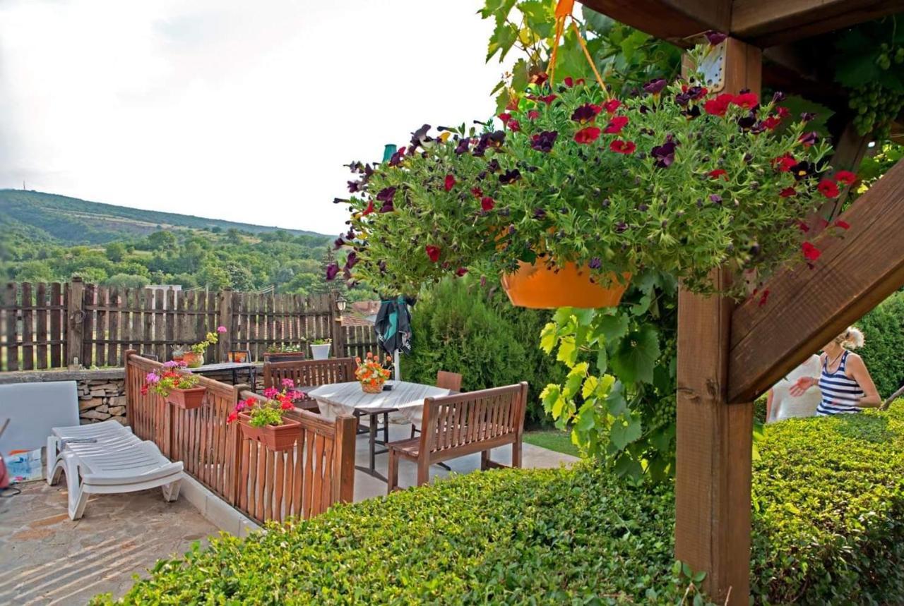 Krushunska Panorama Hotel Krushuna Exterior photo