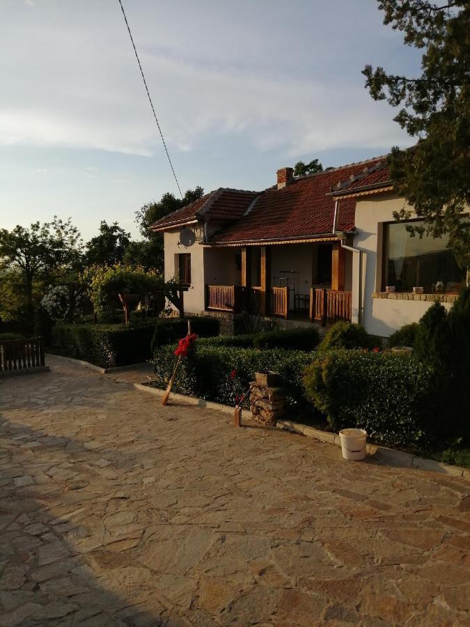 Krushunska Panorama Hotel Krushuna Exterior photo